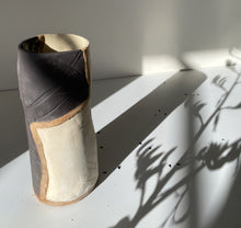 Load image into Gallery viewer, 3 Clay Pot
