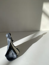 Load image into Gallery viewer, Lady Jane
